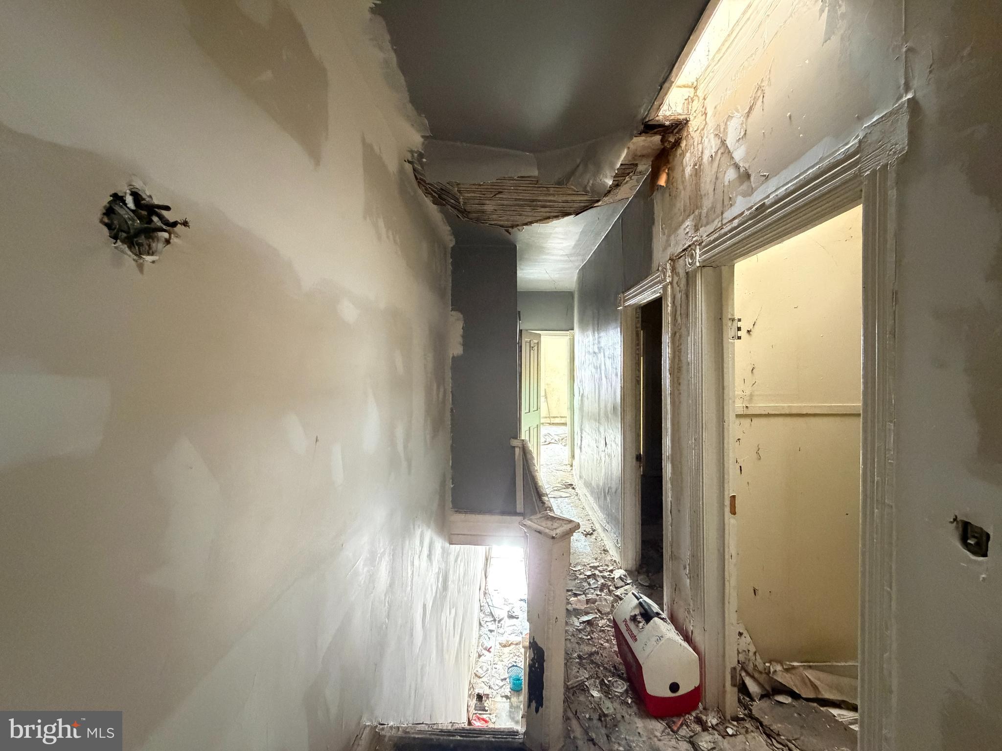 BROADWAY EAST - Residential