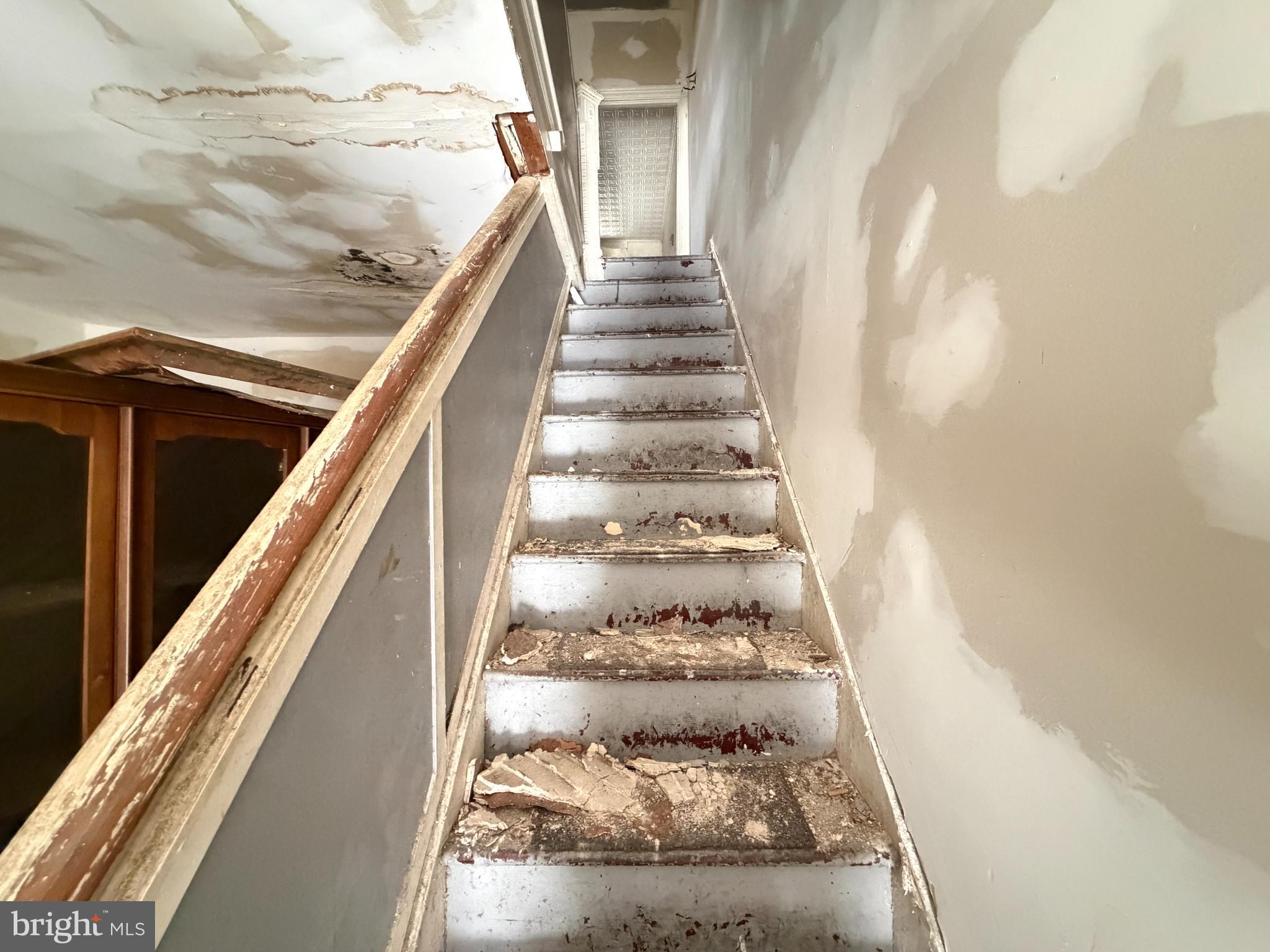 BROADWAY EAST - Residential