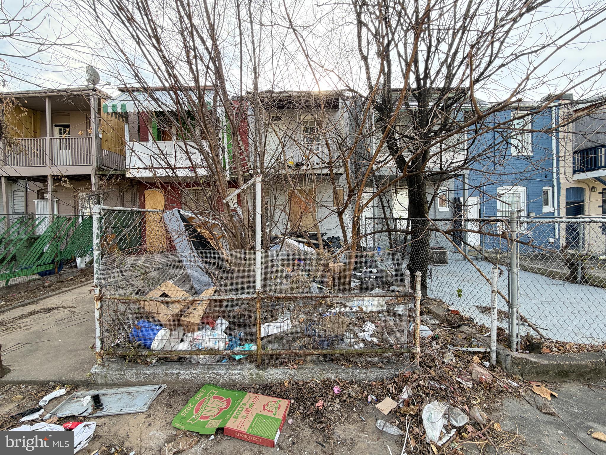 BROADWAY EAST - Residential