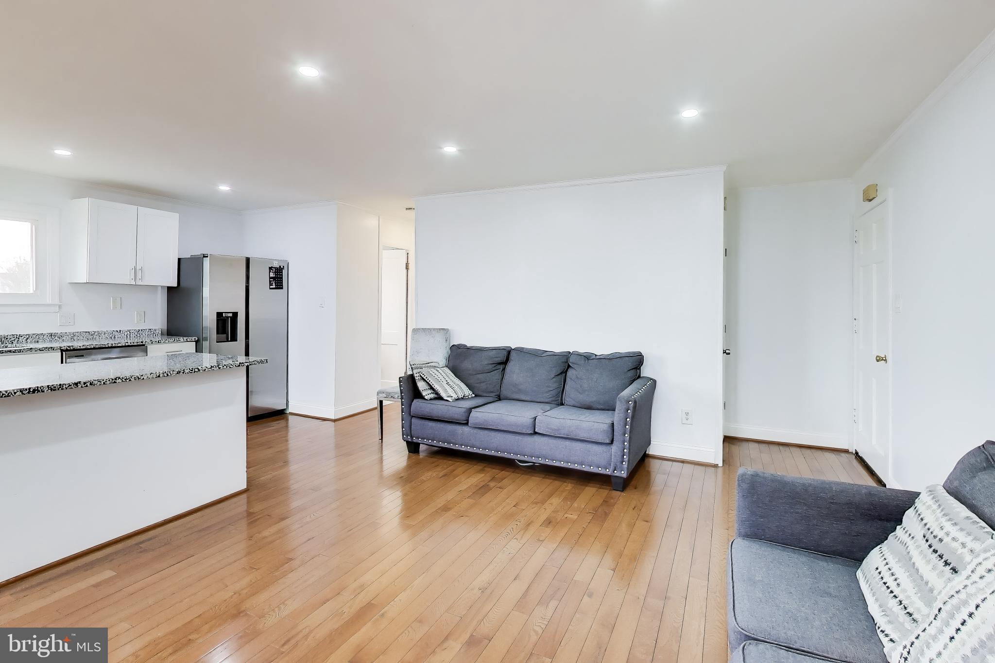 FAIRLAWN-LAUREL - Residential