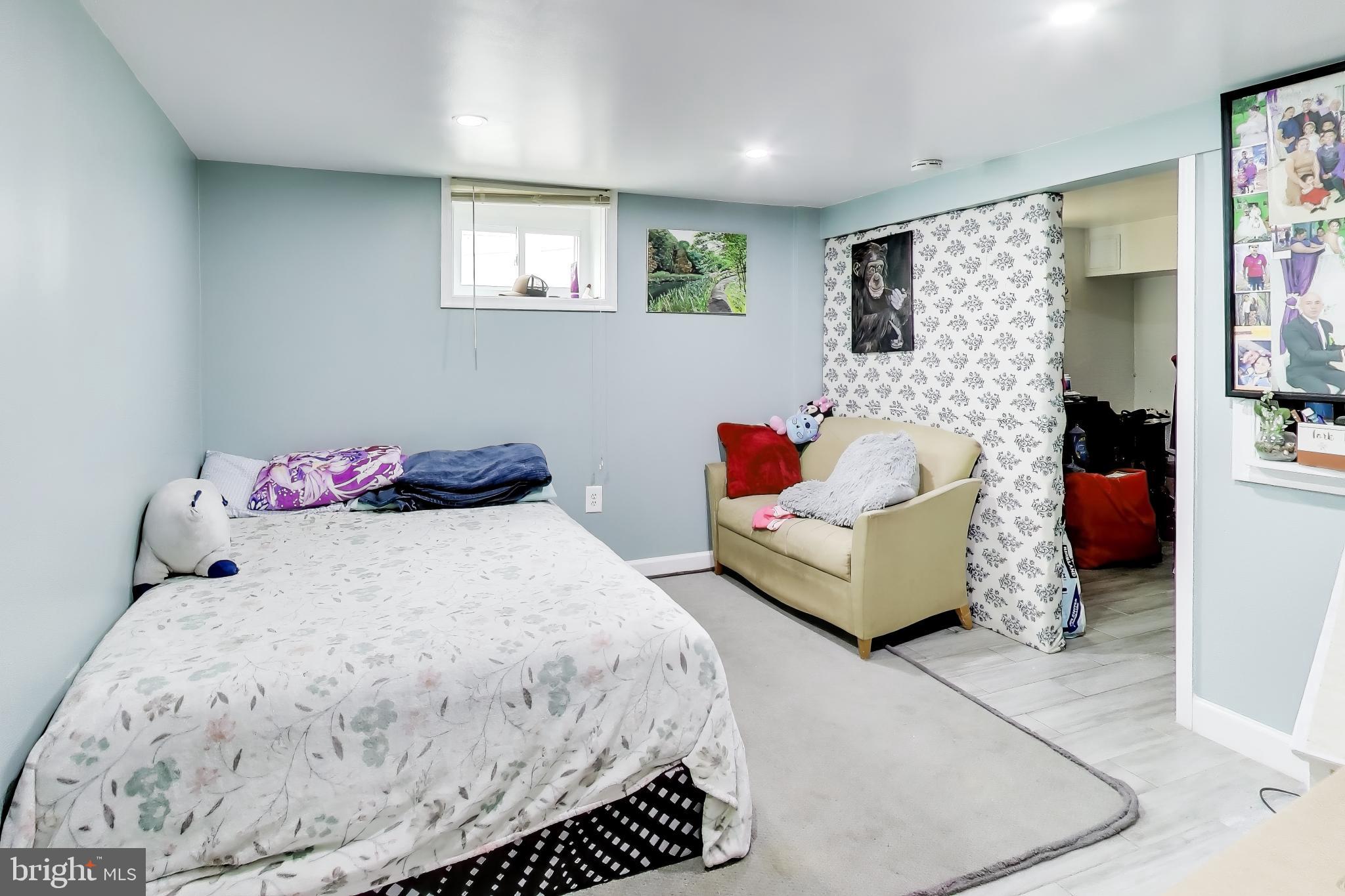 FAIRLAWN-LAUREL - Residential