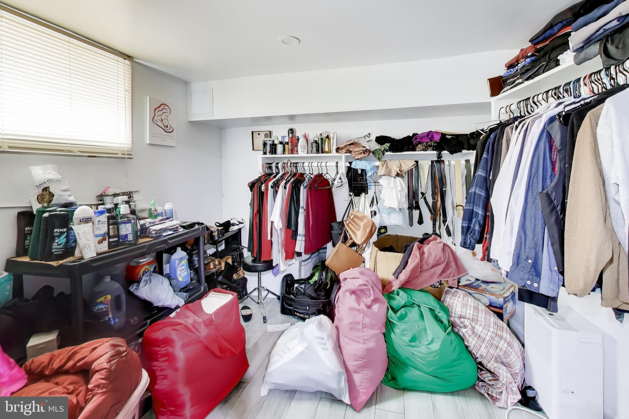 FAIRLAWN-LAUREL - Residential