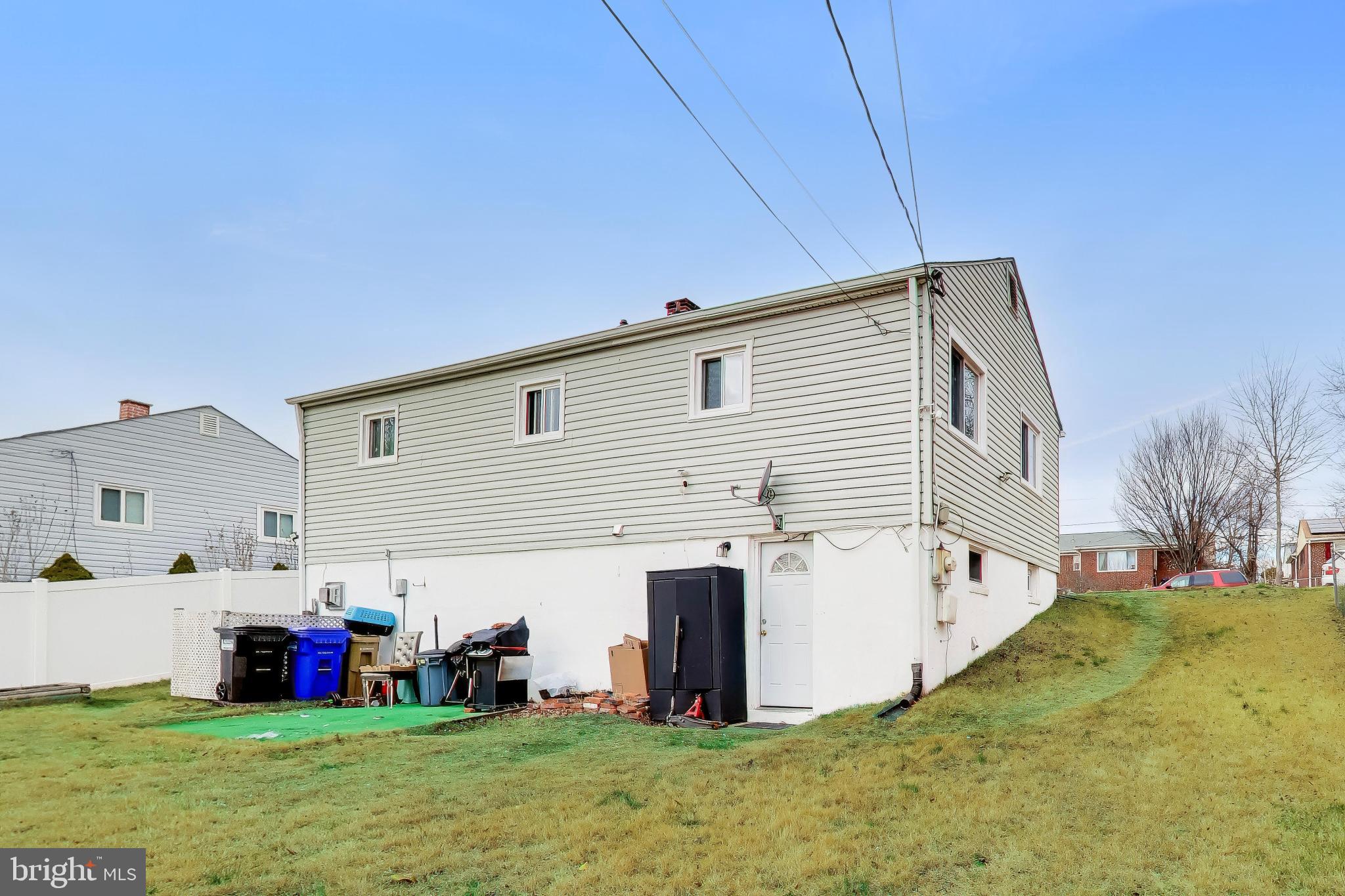 FAIRLAWN-LAUREL - Residential