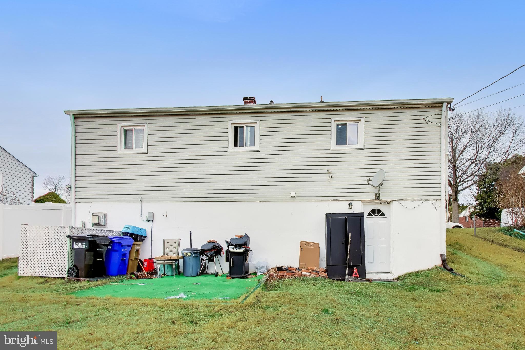 FAIRLAWN-LAUREL - Residential