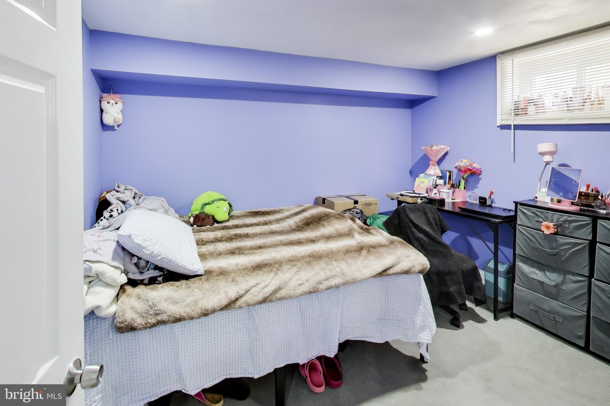 FAIRLAWN-LAUREL - Residential