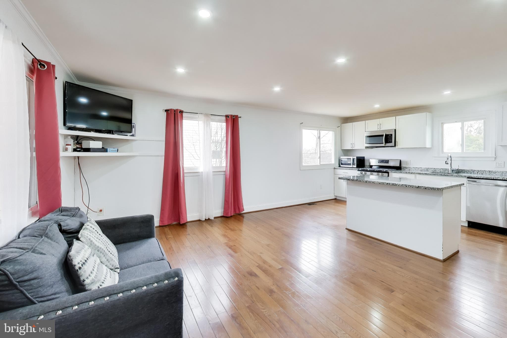 FAIRLAWN-LAUREL - Residential