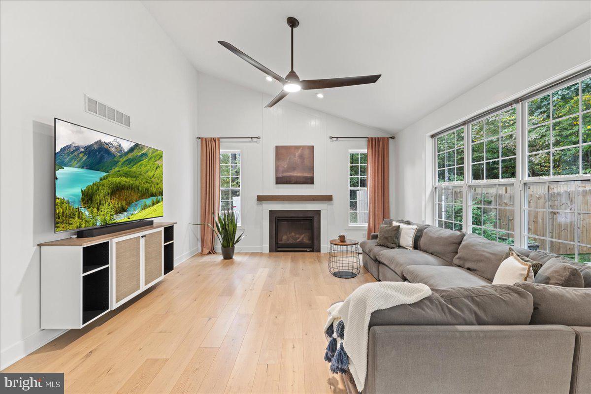 TARRINGTON WOODS - Residential