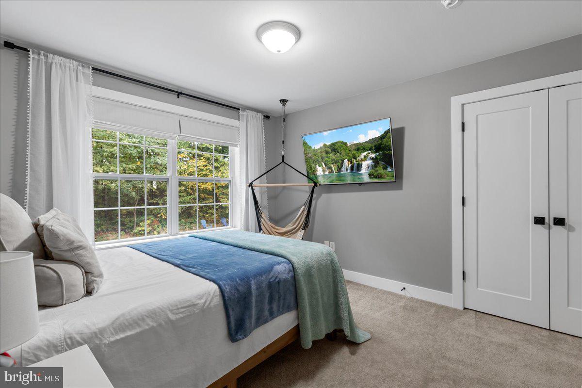 TARRINGTON WOODS - Residential