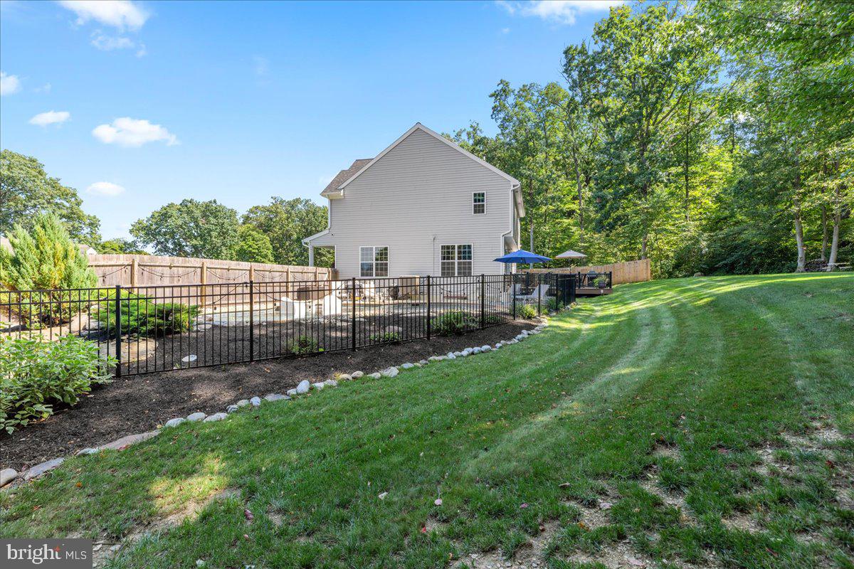 TARRINGTON WOODS - Residential