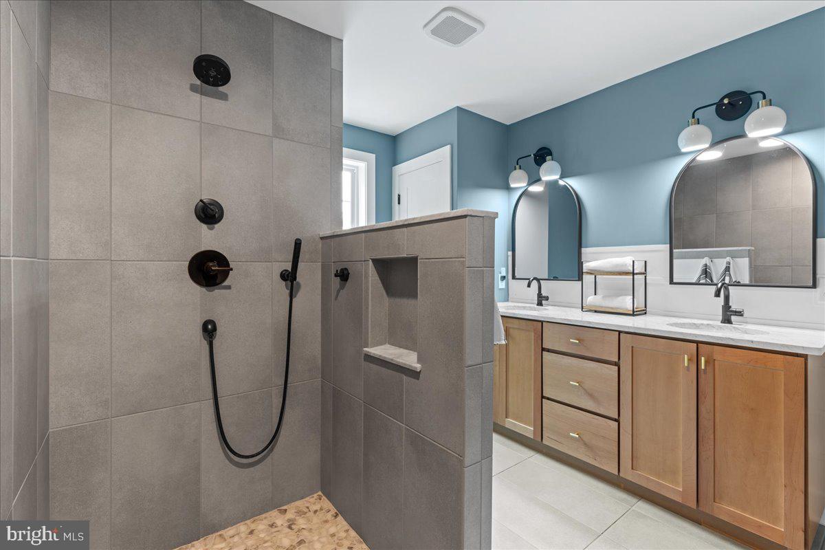 TARRINGTON WOODS - Residential