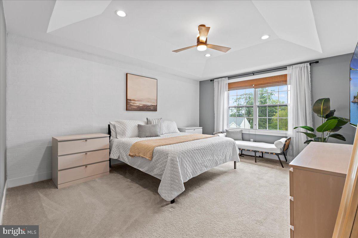 TARRINGTON WOODS - Residential