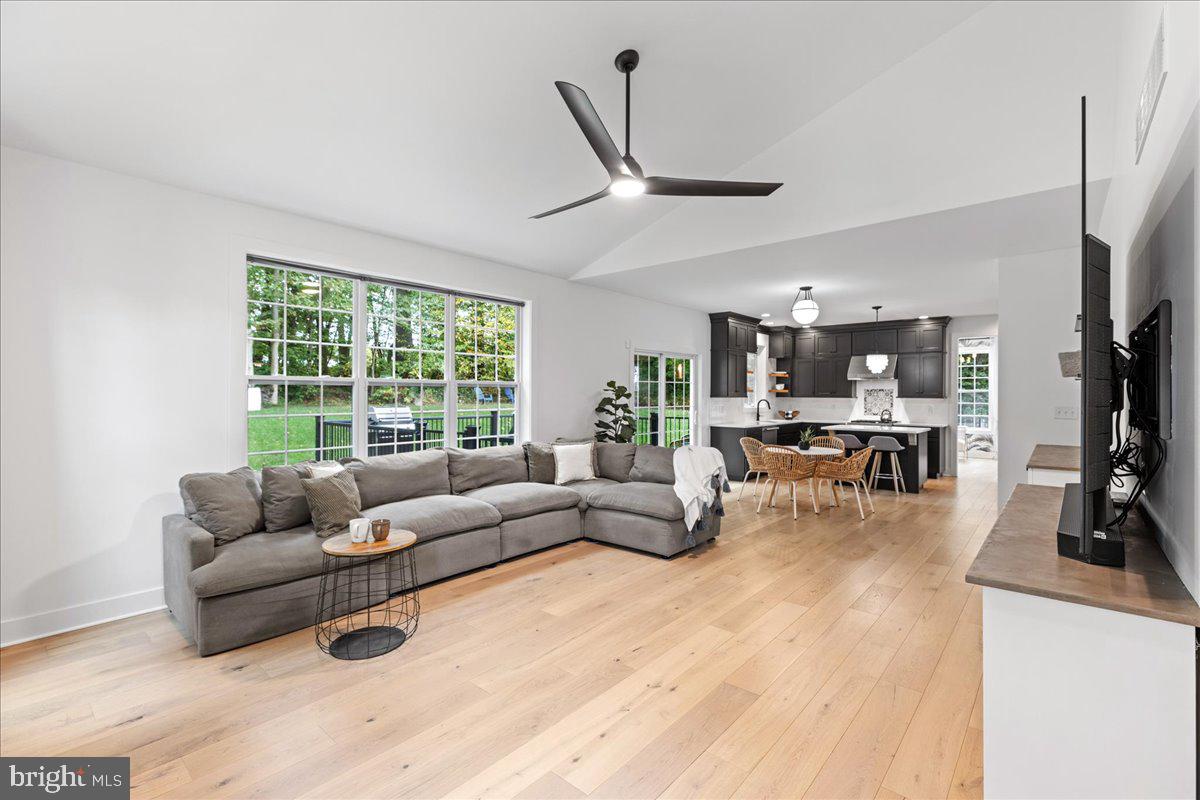 TARRINGTON WOODS - Residential