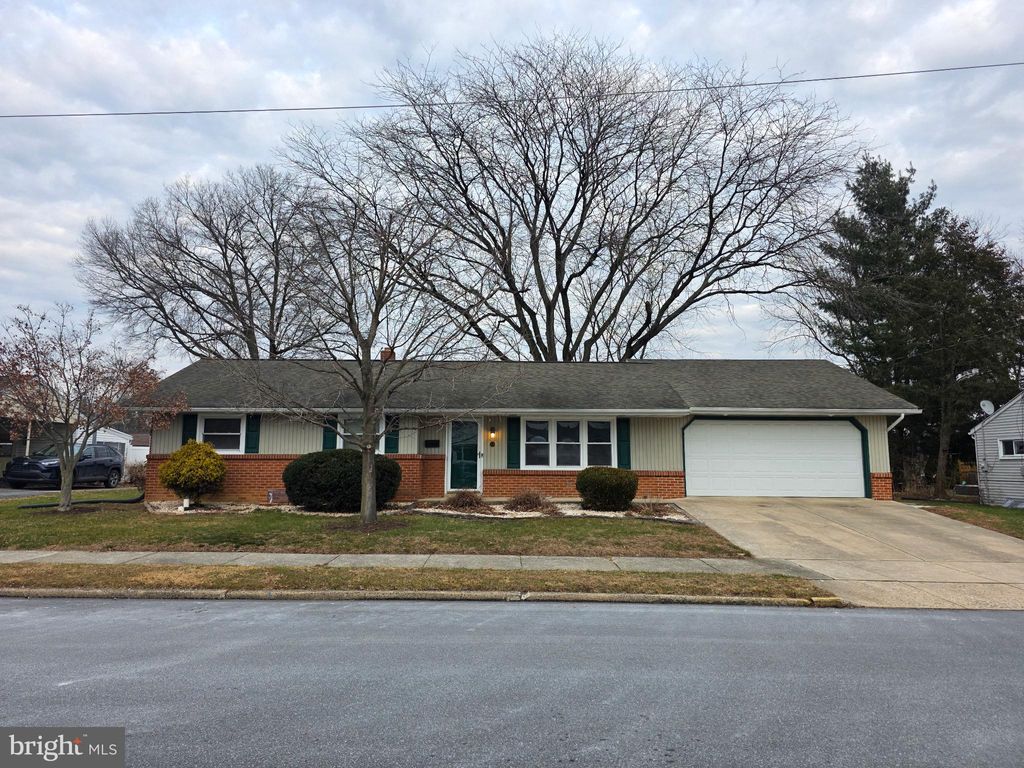 Photo of 209 N Laurel Street, MANHEIM, PA 17545 (MLS # PALA2081520)