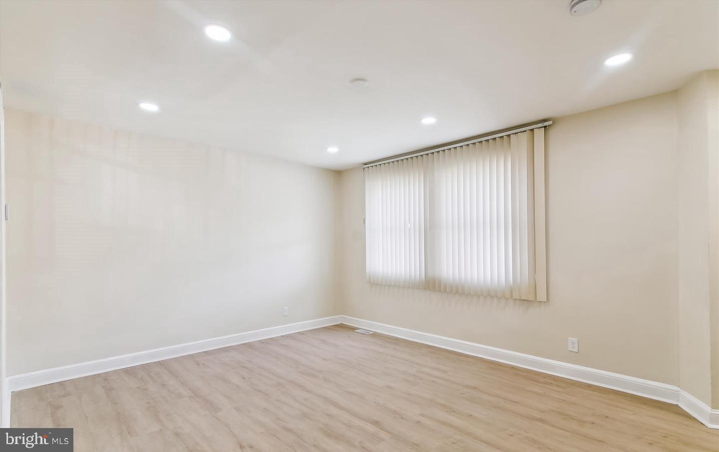 CENTRAL PARK HEIGHTS - Residential Lease