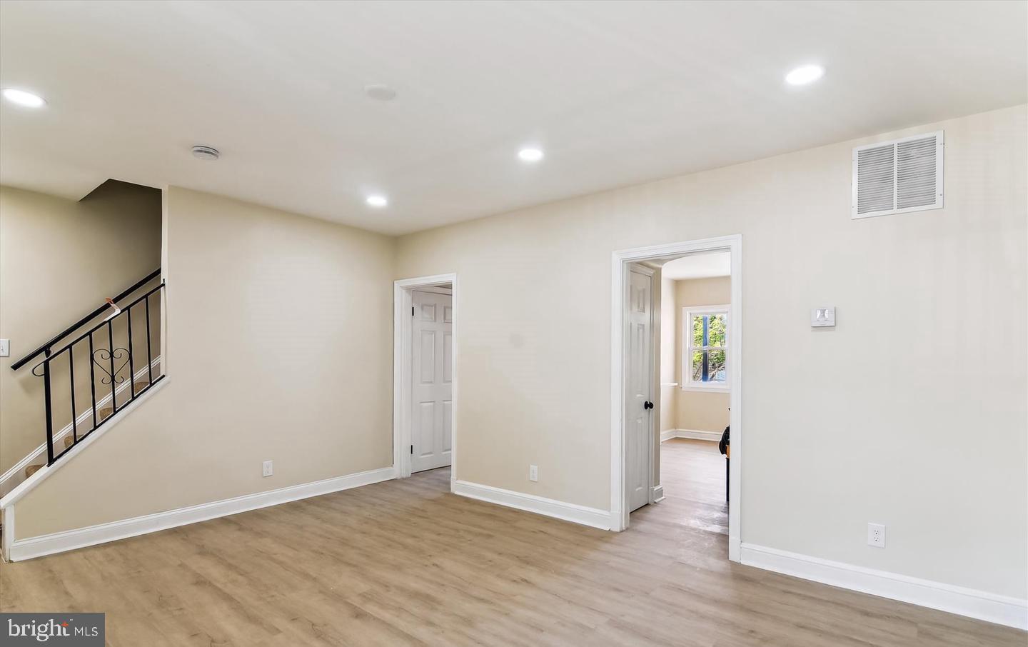 CENTRAL PARK HEIGHTS - Residential Lease