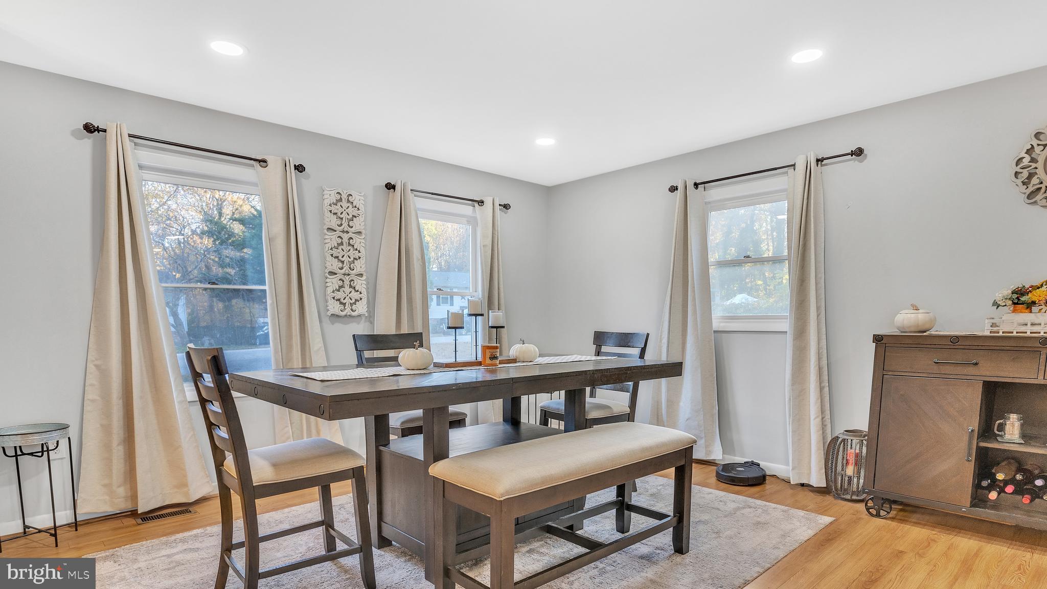 THE HIGHLANDS - Residential