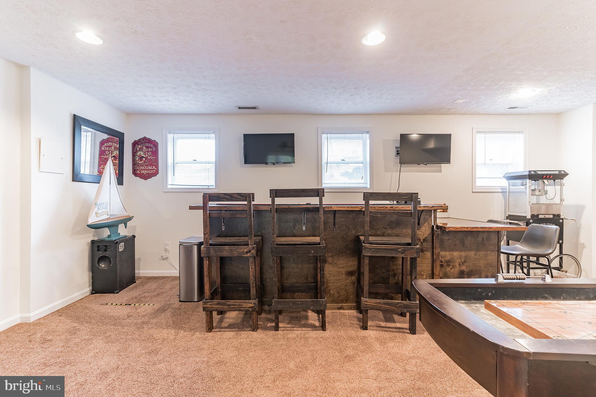 THE HIGHLANDS - Residential