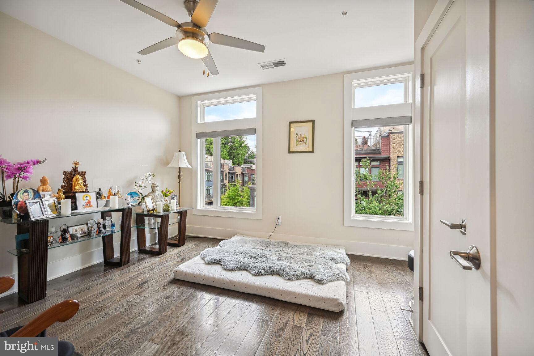 GROSVENOR HEIGHTS - Residential