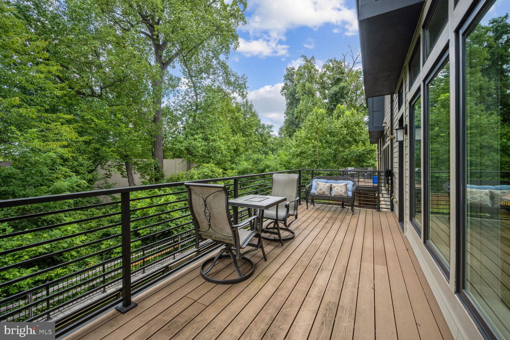 GROSVENOR HEIGHTS - Residential