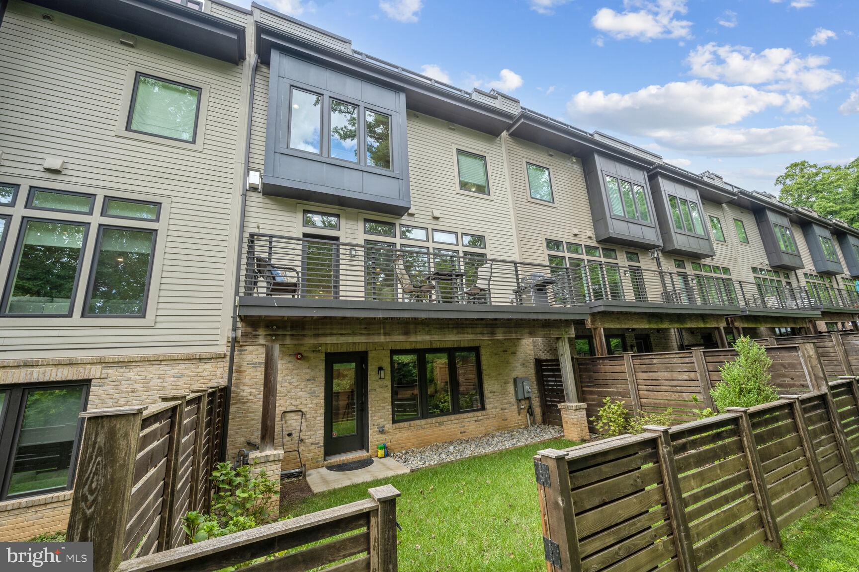 GROSVENOR HEIGHTS - Residential