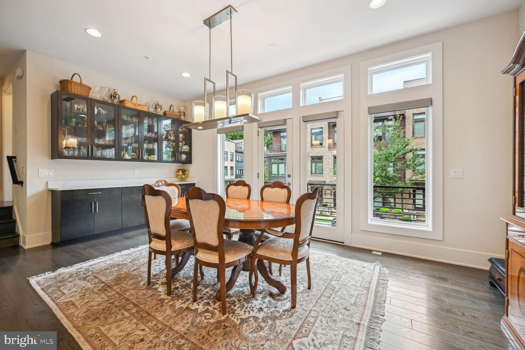 GROSVENOR HEIGHTS - Residential