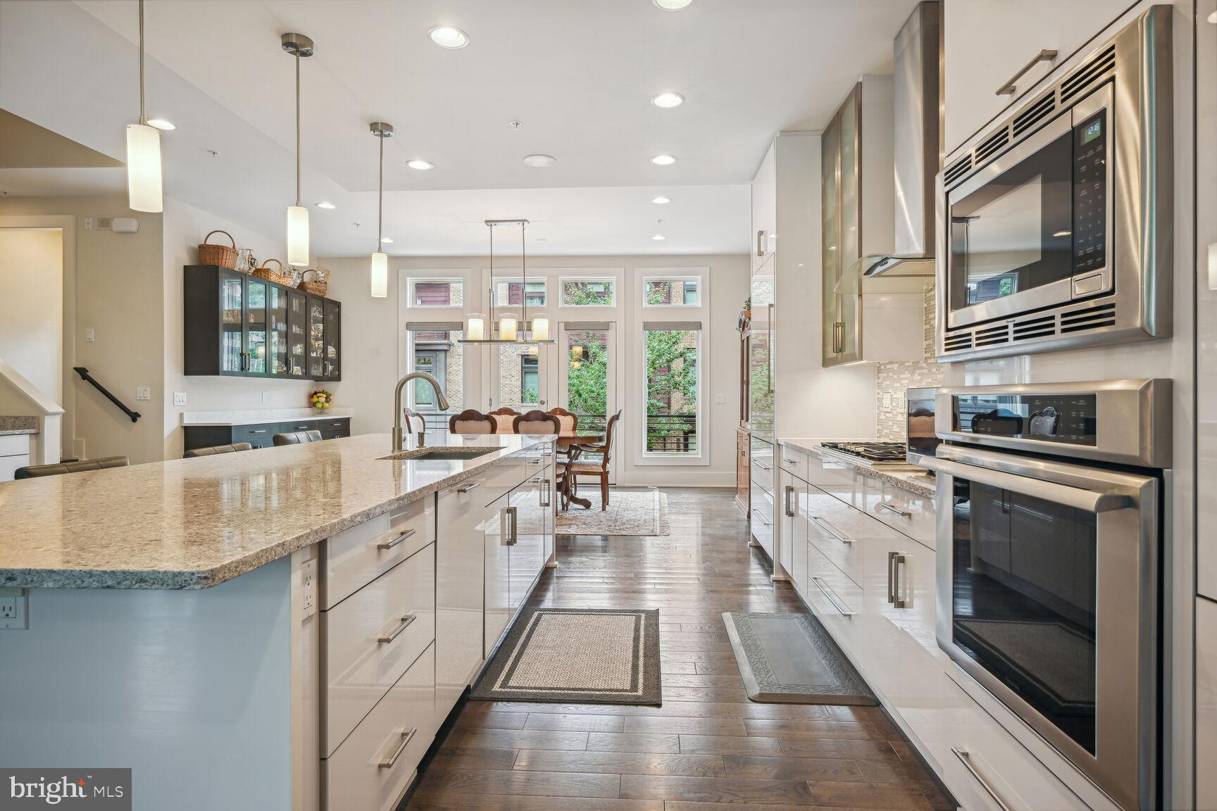 GROSVENOR HEIGHTS - Residential