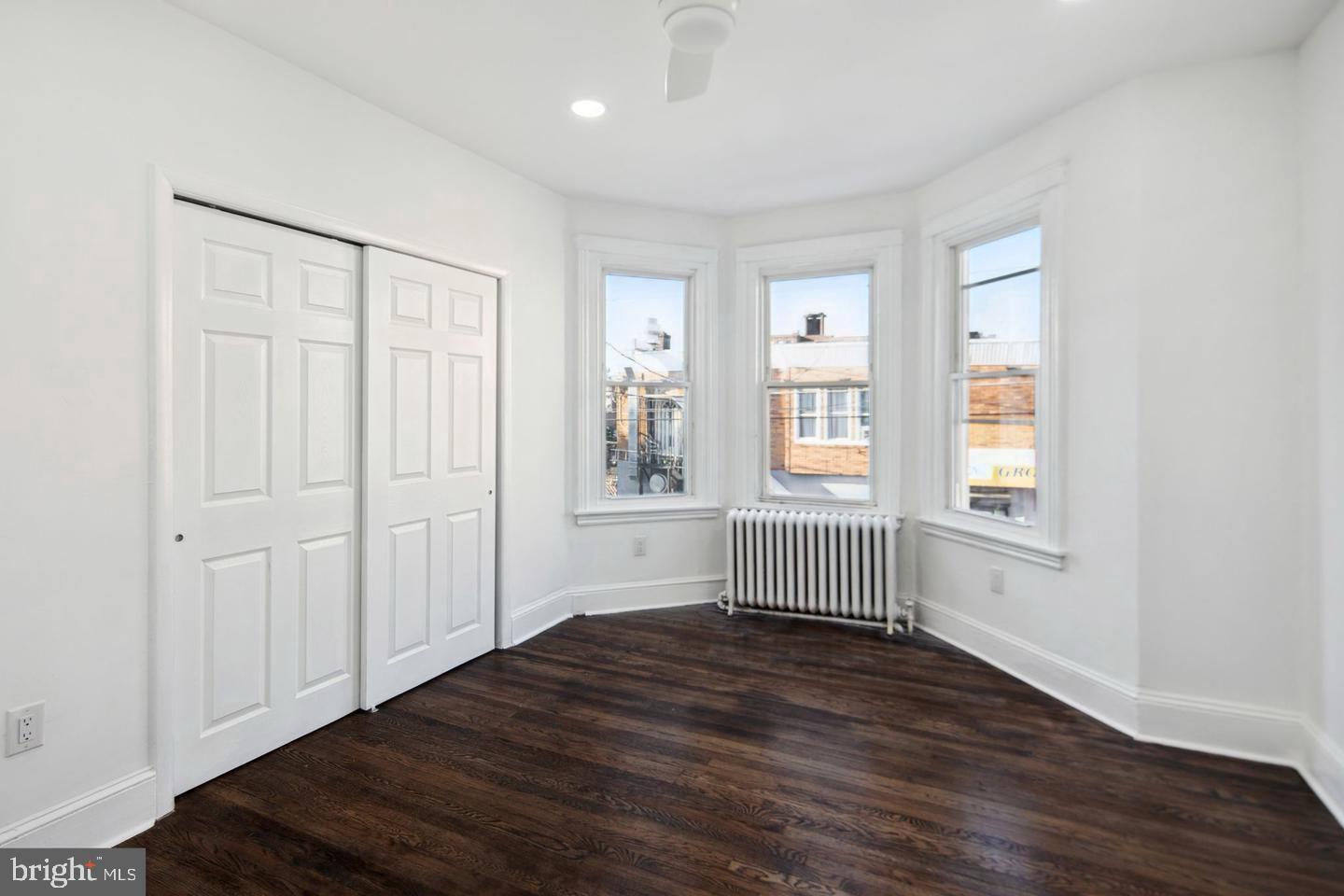 PORT RICHMOND - Residential