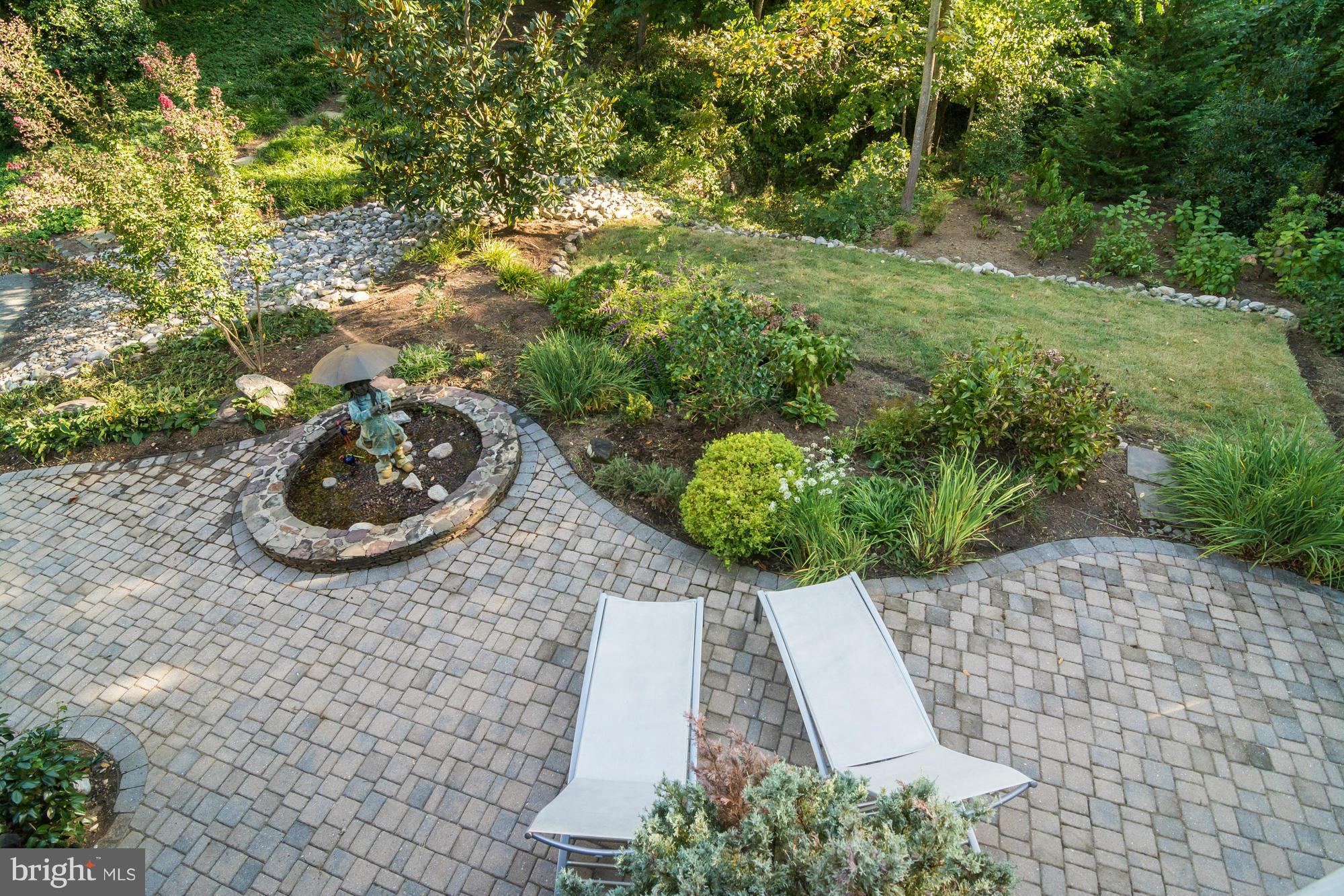 PENDENNIS MOUNT - Residential