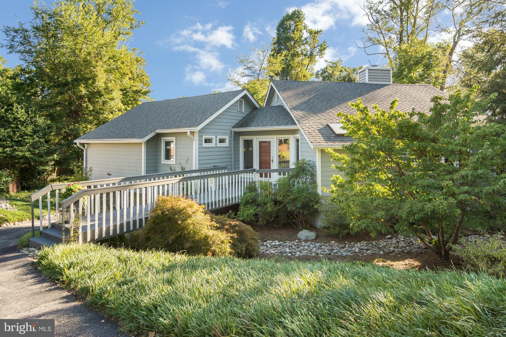 PENDENNIS MOUNT - Residential