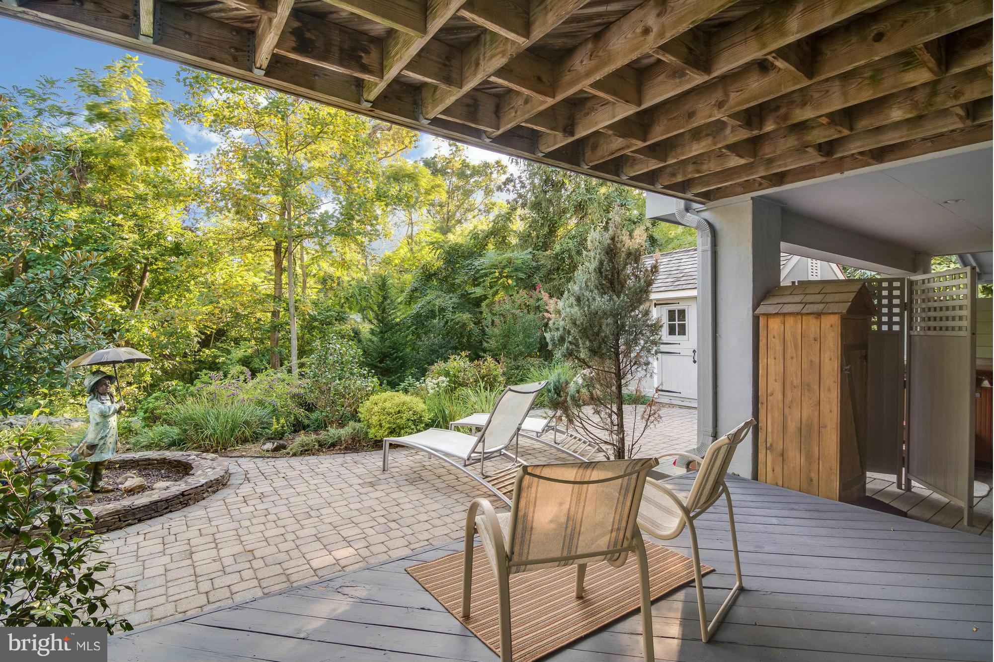 PENDENNIS MOUNT - Residential