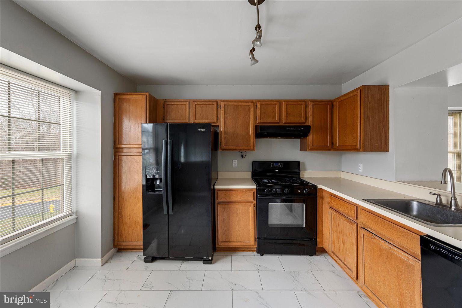 8501 CHARNWOOD COURT