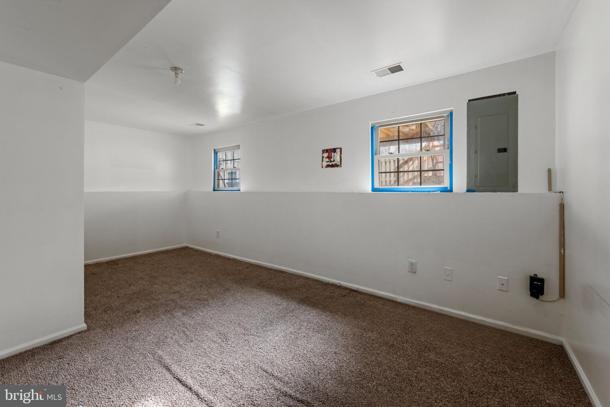 QUAIL HOLLOW - Residential