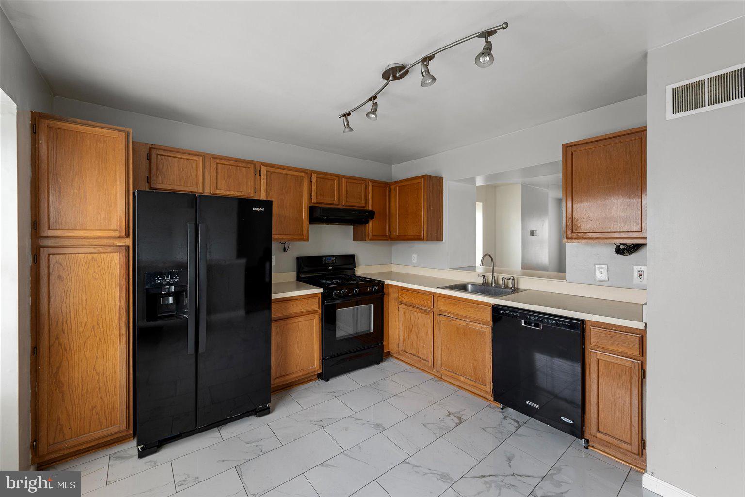 8501 CHARNWOOD COURT