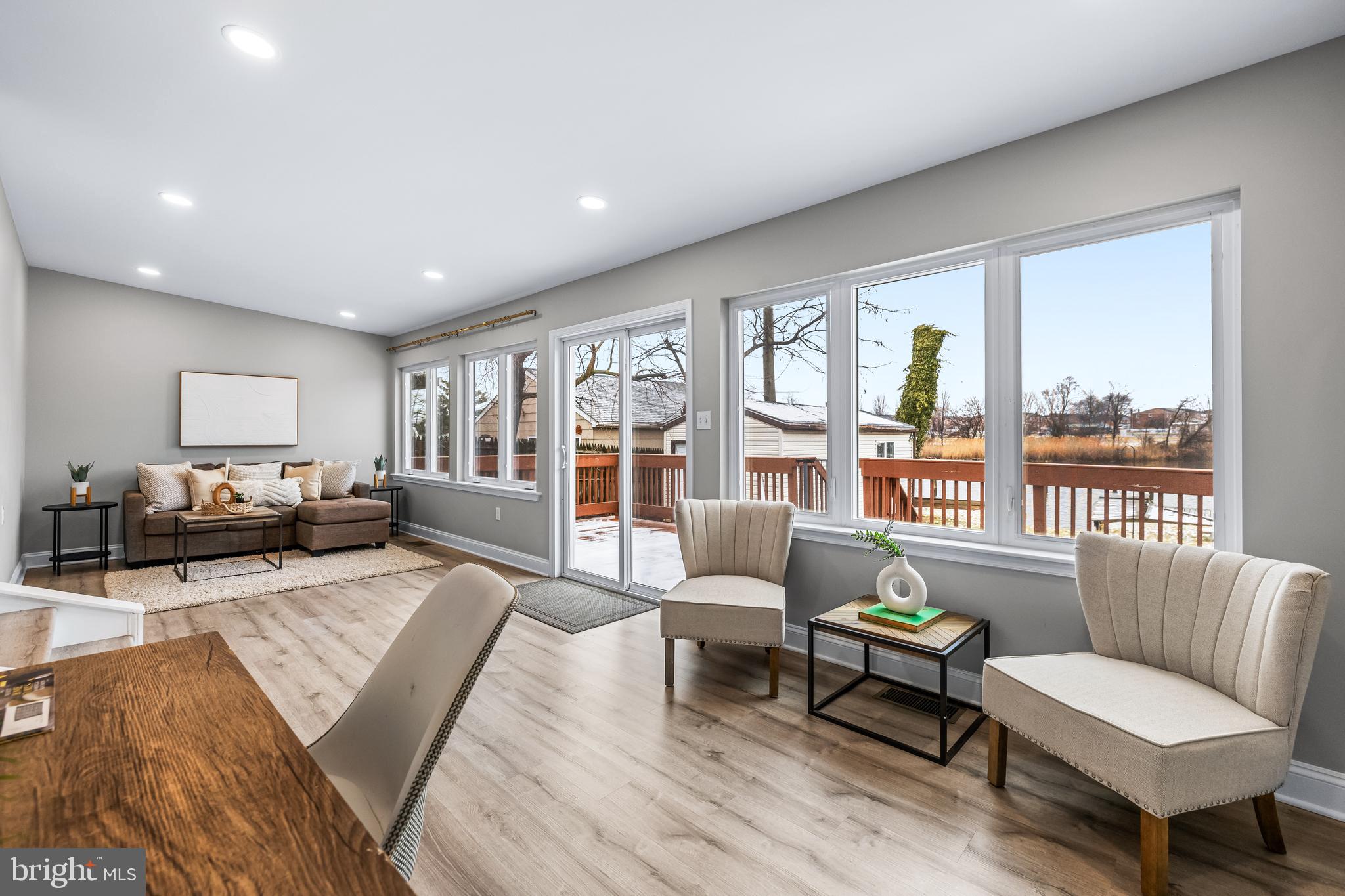 OAKLEIGH BEACH - Residential