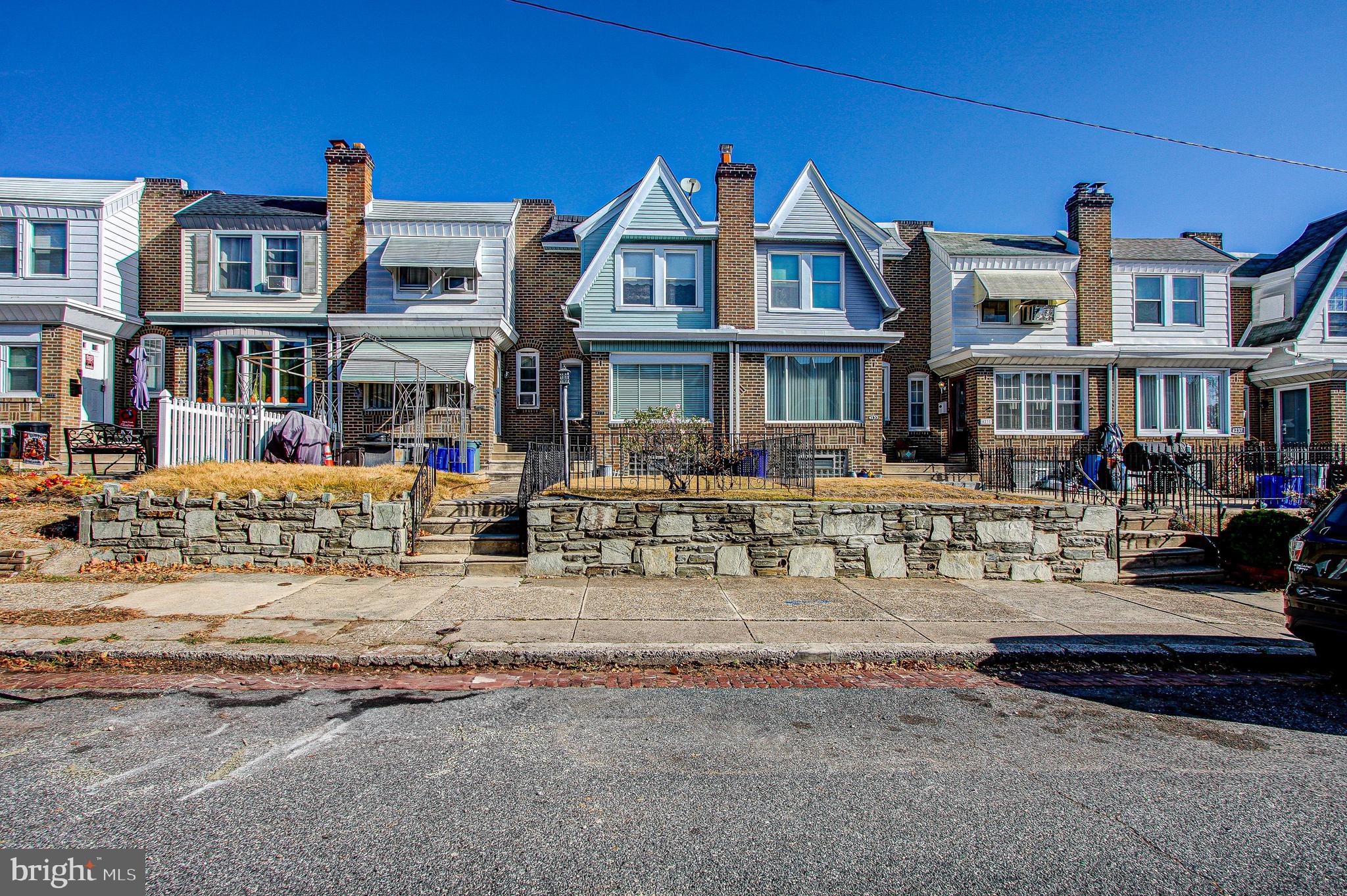 MAYFAIR - Residential