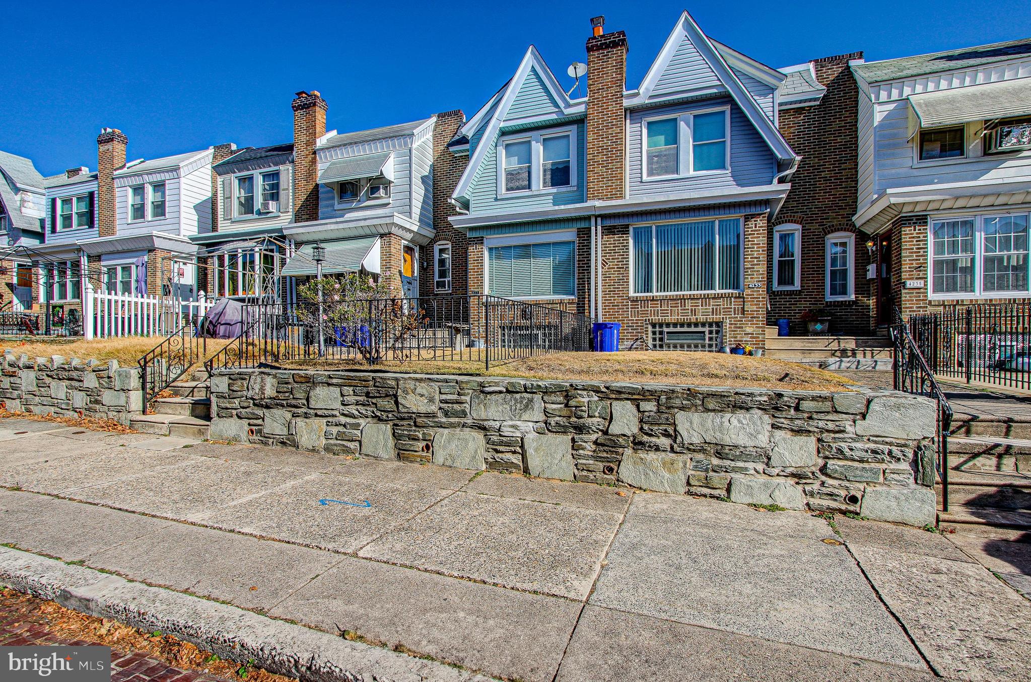 MAYFAIR - Residential