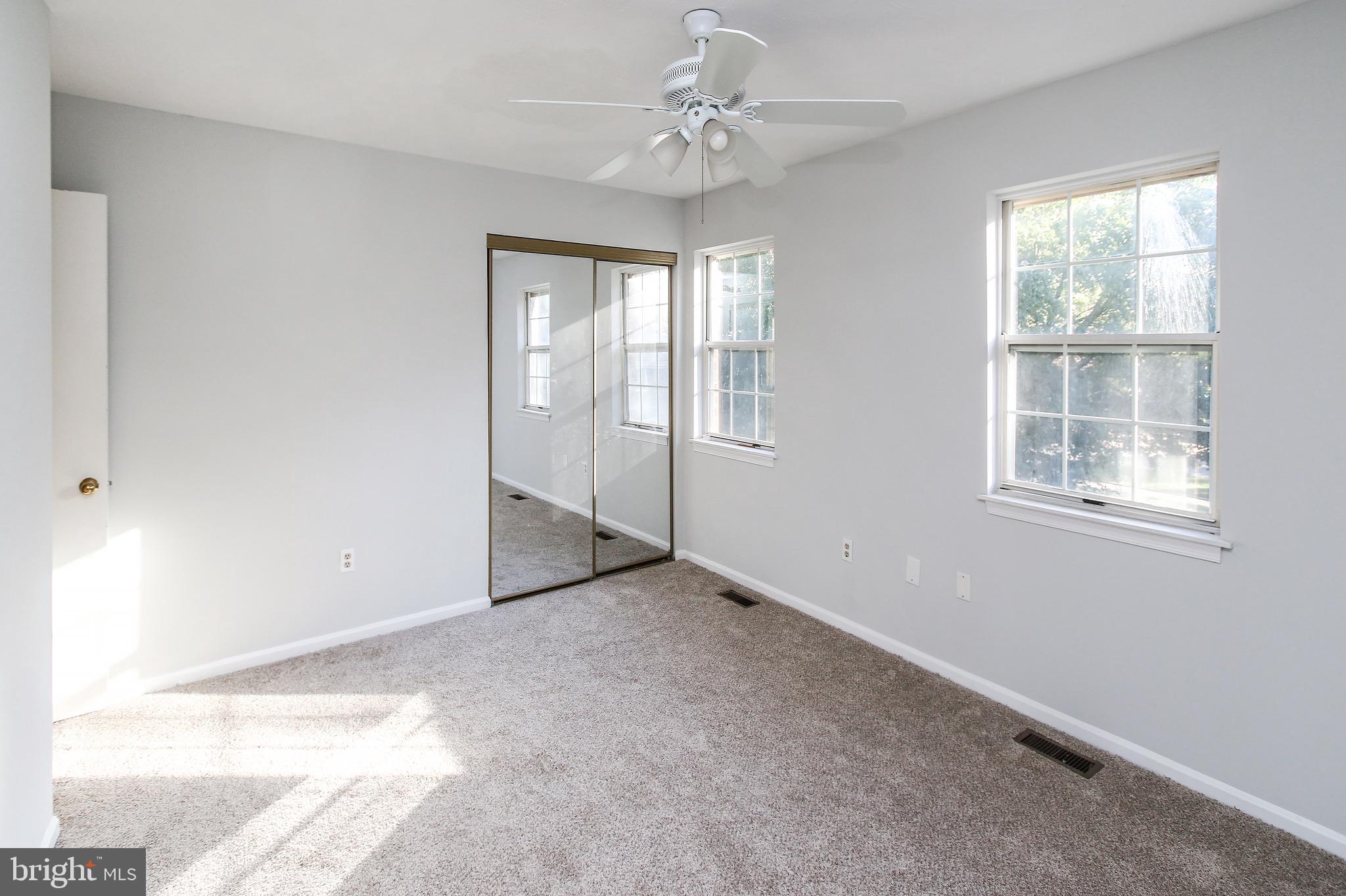 OWENS GLEN - Residential Lease