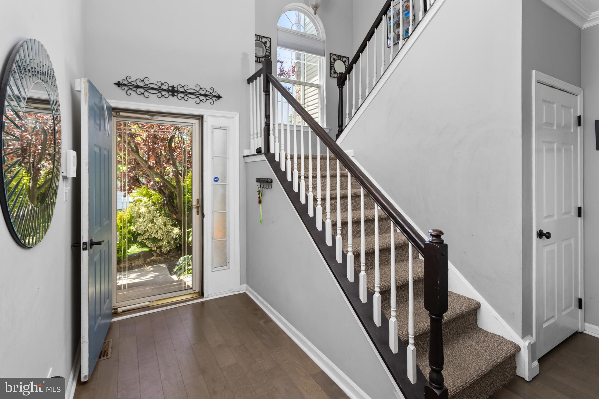 14 BARCLAY COURT
