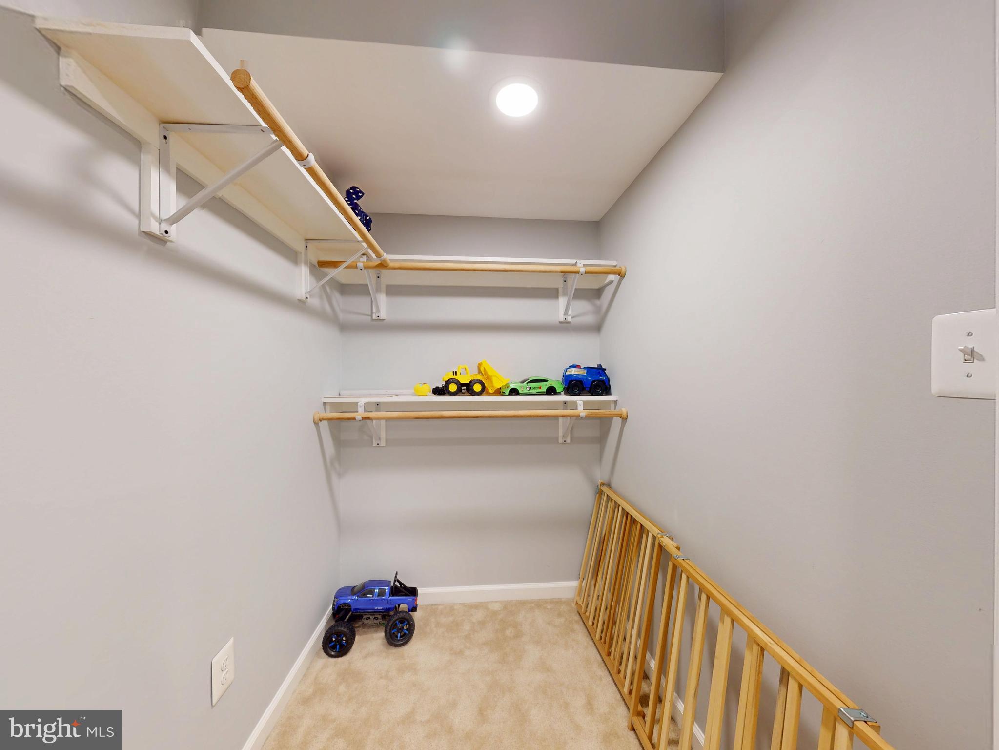 EAGLES POINTE - Residential Lease