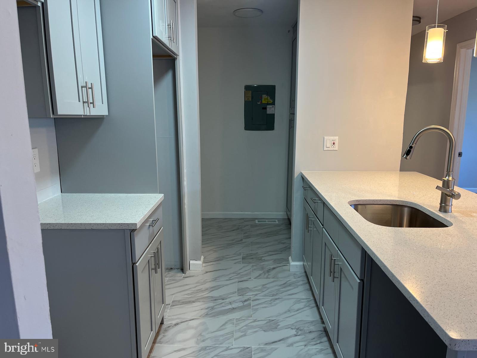 1701 WOODHOLLOW DRIVE