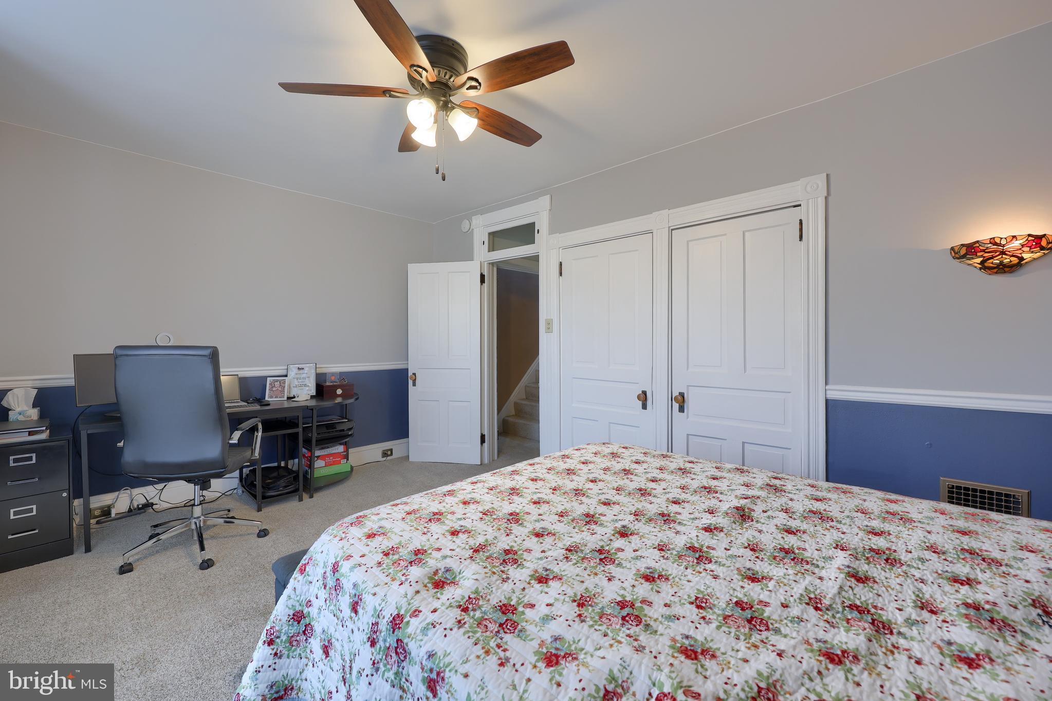 CHESTNUT HILL - Residential