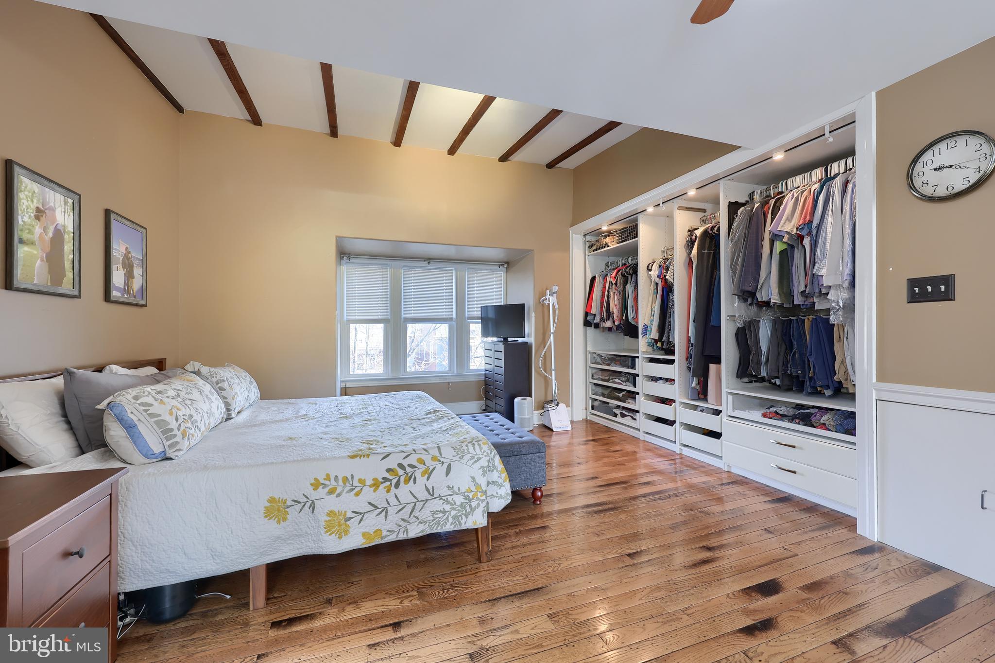 CHESTNUT HILL - Residential