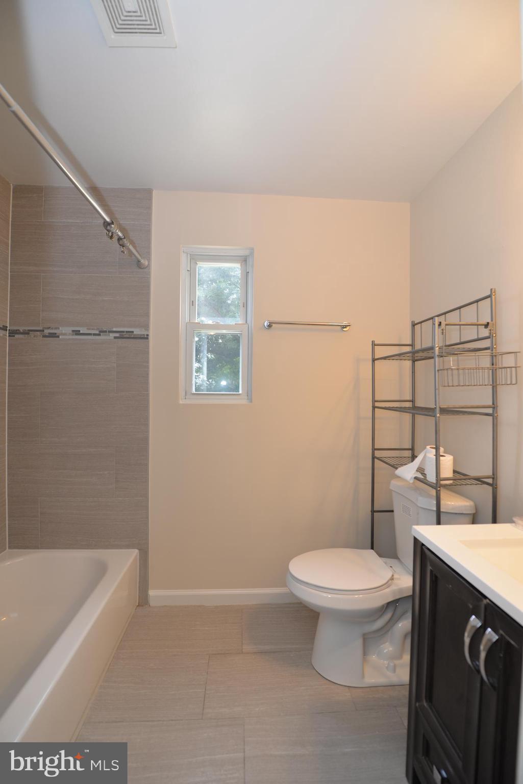 EDSALL PARK - Residential Lease