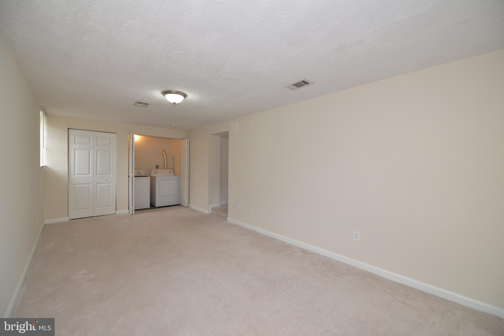 EDSALL PARK - Residential Lease