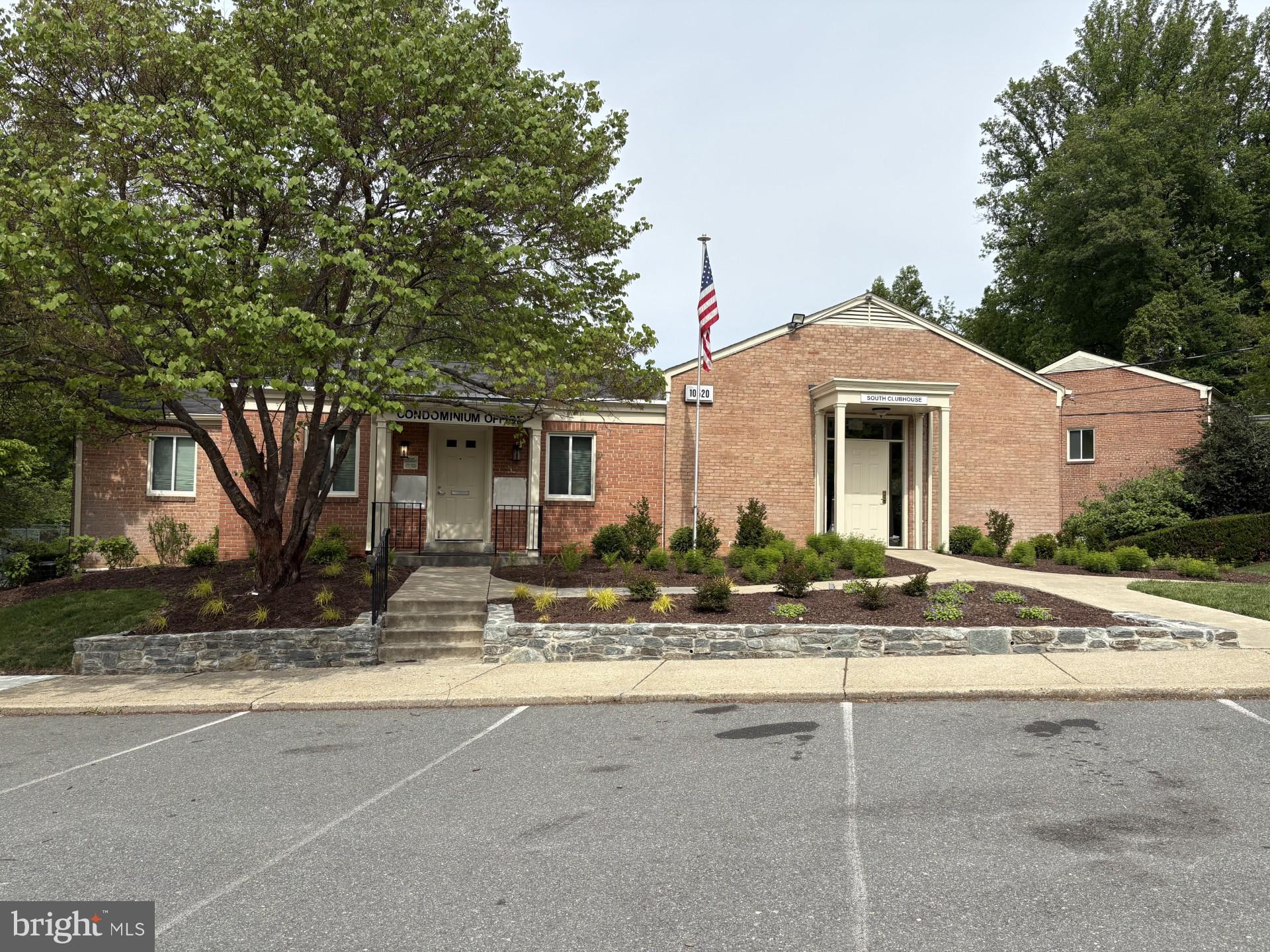 PARKSIDE CONDOMINIUMS - Residential