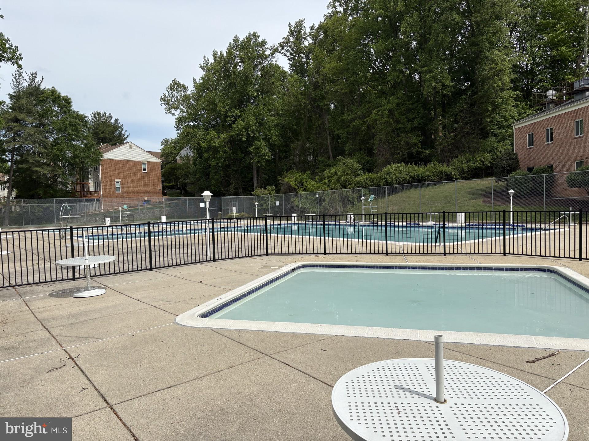 PARKSIDE CONDOMINIUMS - Residential
