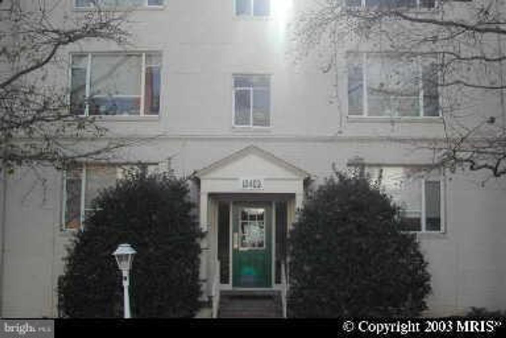 Photo of 10403 Montrose Avenue #201, BETHESDA, MD 20814 (MLS # MDMC2230972)