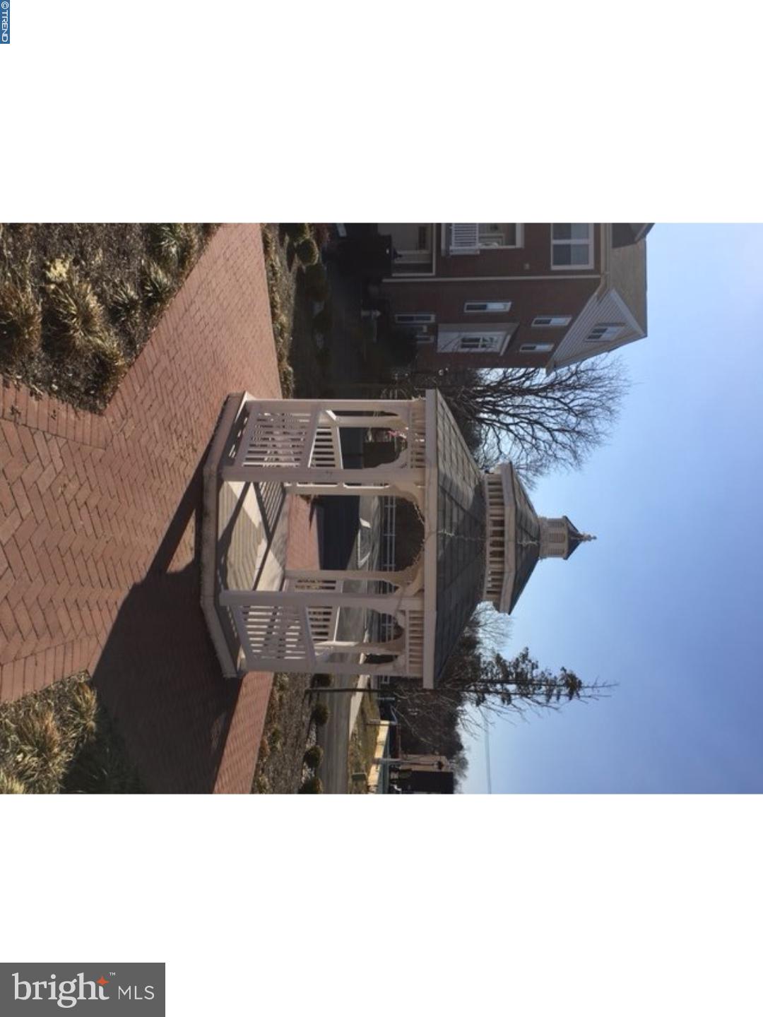 VILLAGE SQUARE - Residential