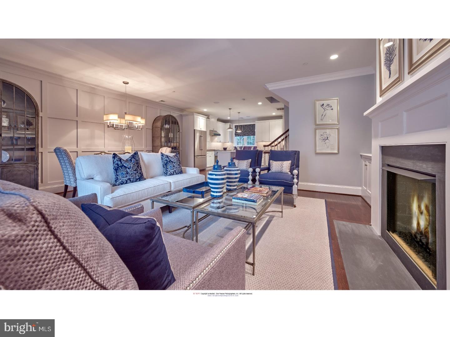 VILLAGE SQUARE - Residential