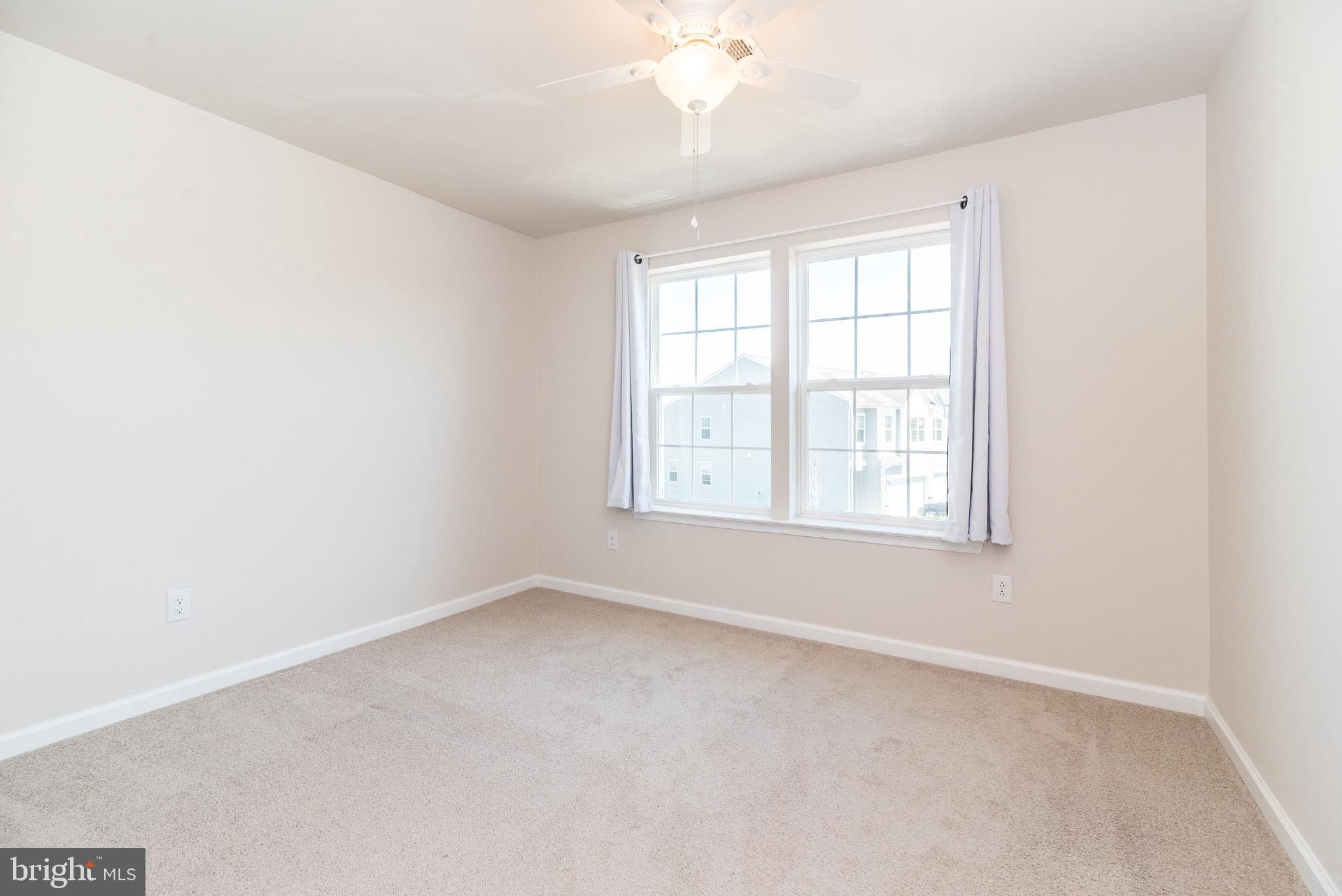 FONT HILL - Residential